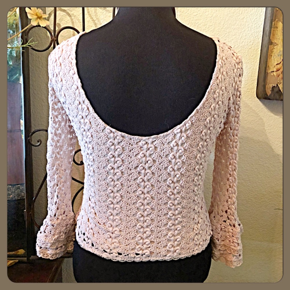 ✨HP✨Free People Crochet Top w/Flared Long Sleeves✨ - Picture 2 of 6